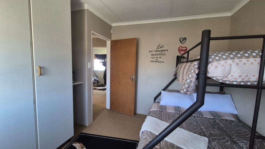 3 Bedroom Property for Sale in Country Club Western Cape